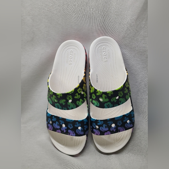Sz 14 Crocs Disney Rainbow Celebration Slide Sandals Mickey Mouse Adult NWOT - Picture 2 of 5